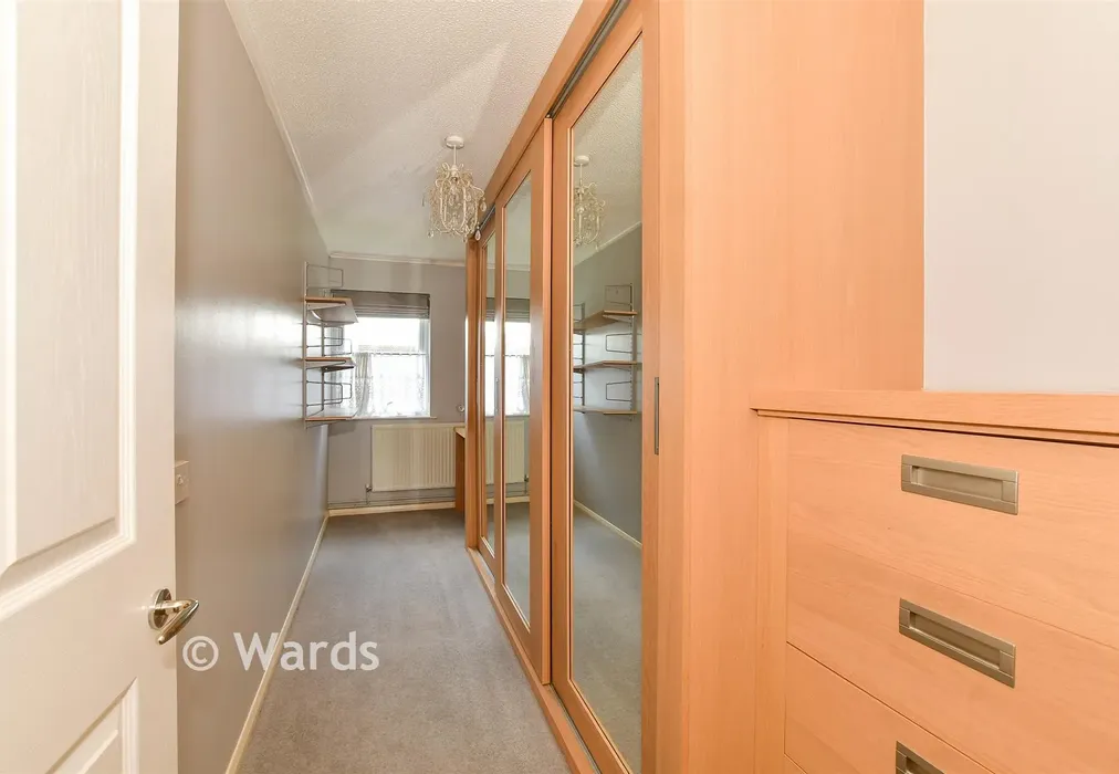 Bedroom 2 - Bishops Way, Canterbury, Kent - Wards of Kent