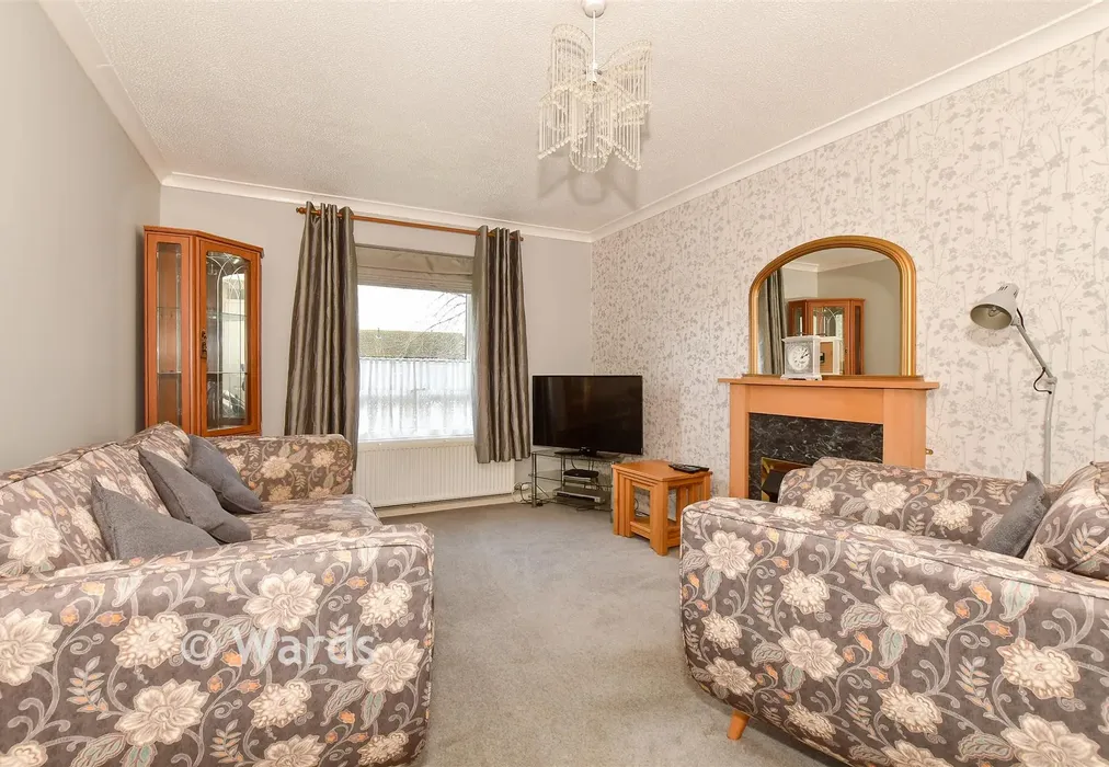 Lounge/Diner - Bishops Way, Canterbury, Kent - Wards of Kent