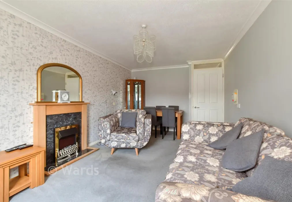 Lounge/Diner - Bishops Way, Canterbury, Kent - Wards of Kent