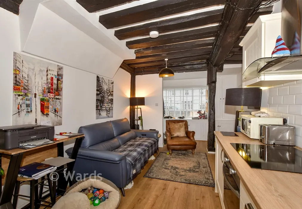 Kitchen/Lounge - North Street, Headcorn, Ashford, Kent - Wards of Kent