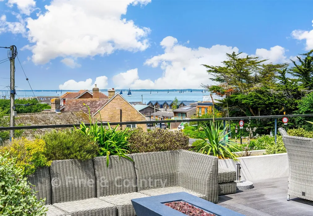 View & Terrace* - Lower Church Road, Cowes, Isle of Wight - Wards of Kent