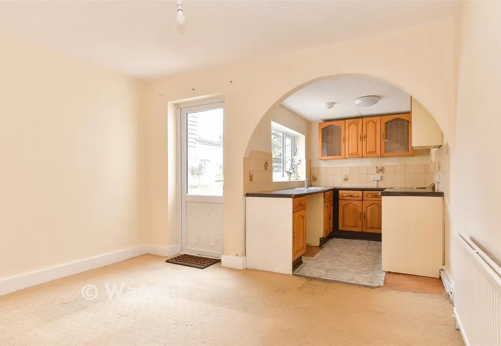 Dining Area - Magpie Hall Road, Chatham, Kent - Wards of Kent