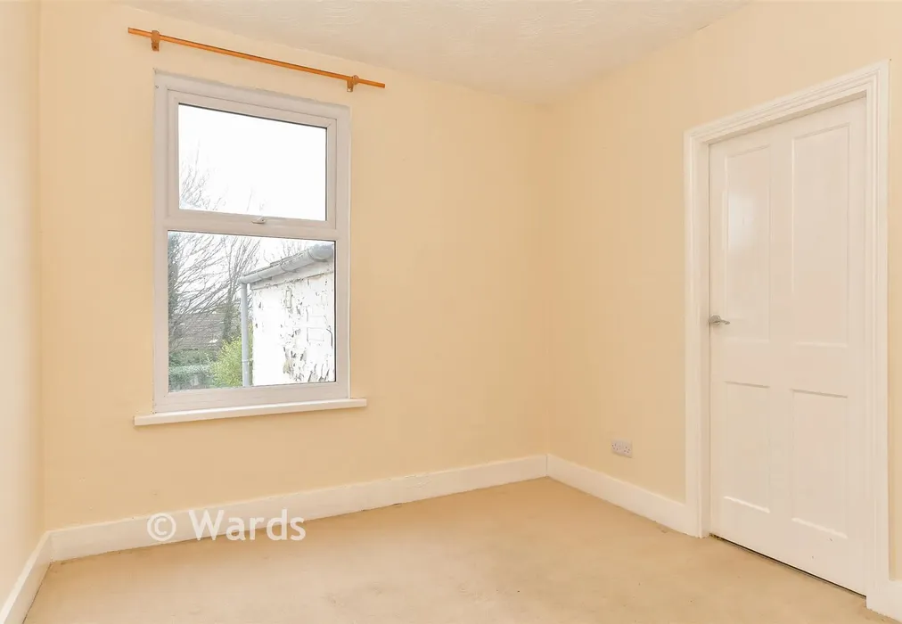 Bedroom 2 - Magpie Hall Road, Chatham, Kent - Wards of Kent