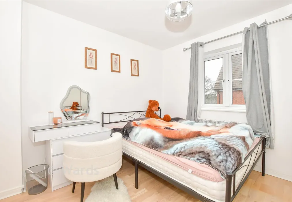 Bedroom 1 - Mallet Avenue, Maidstone, Kent - Wards of Kent