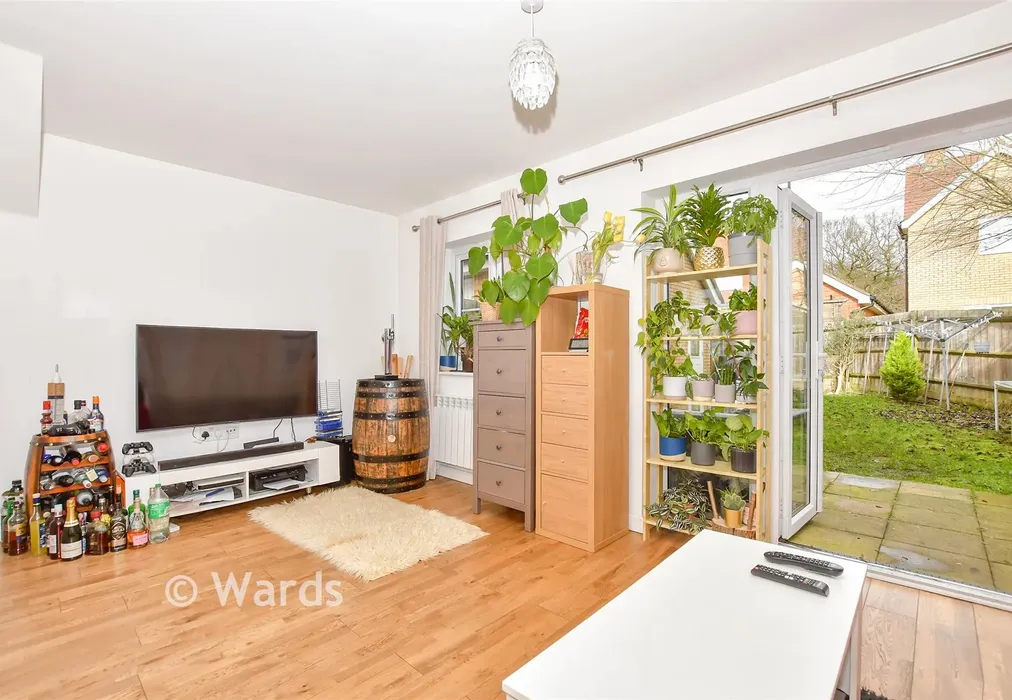 Internal Lifestyle Photograph - Mallet Avenue, Maidstone, Kent - Wards of Kent