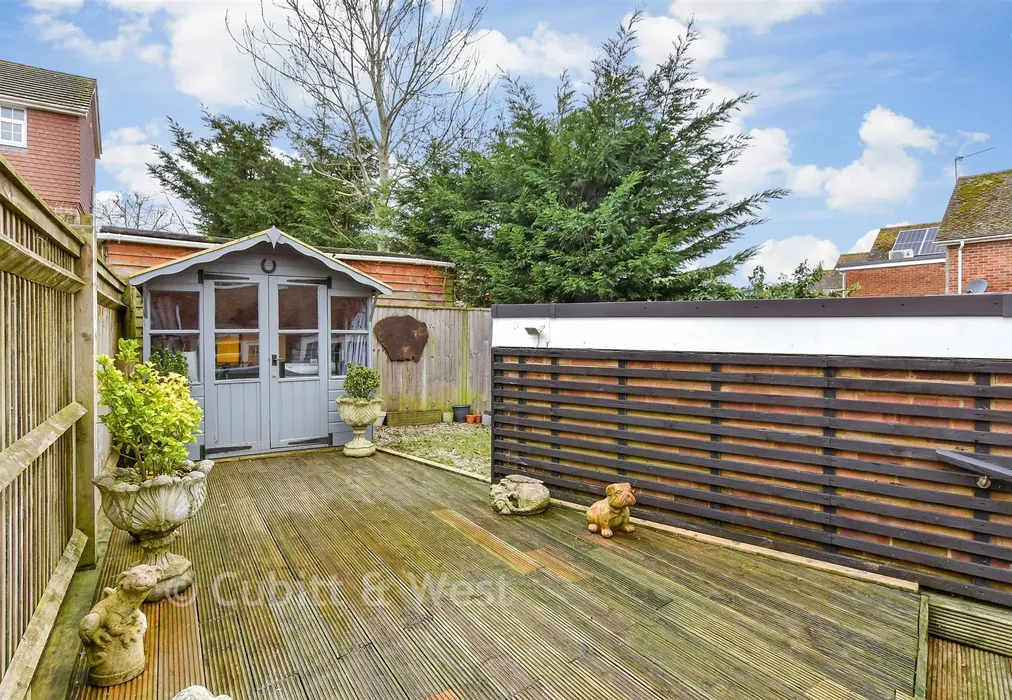 Rear Garden - Christie Avenue, Ringmer, Lewes, East Sussex - Wards of Kent