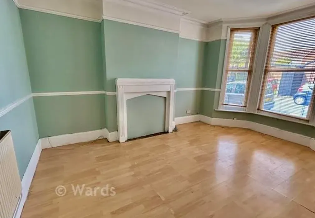 Lounge - Grosvenor Road, Broadstairs, Kent - Wards of Kent