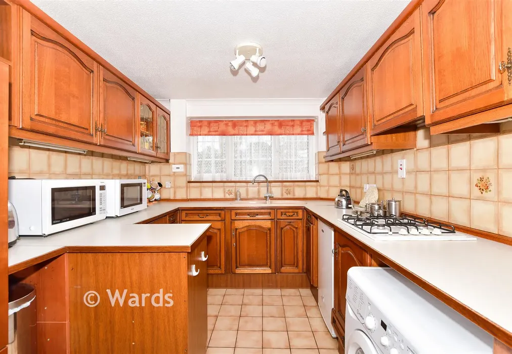 Kitchen - Adam Close, Coxheath, Maidstone, Kent - Wards of Kent