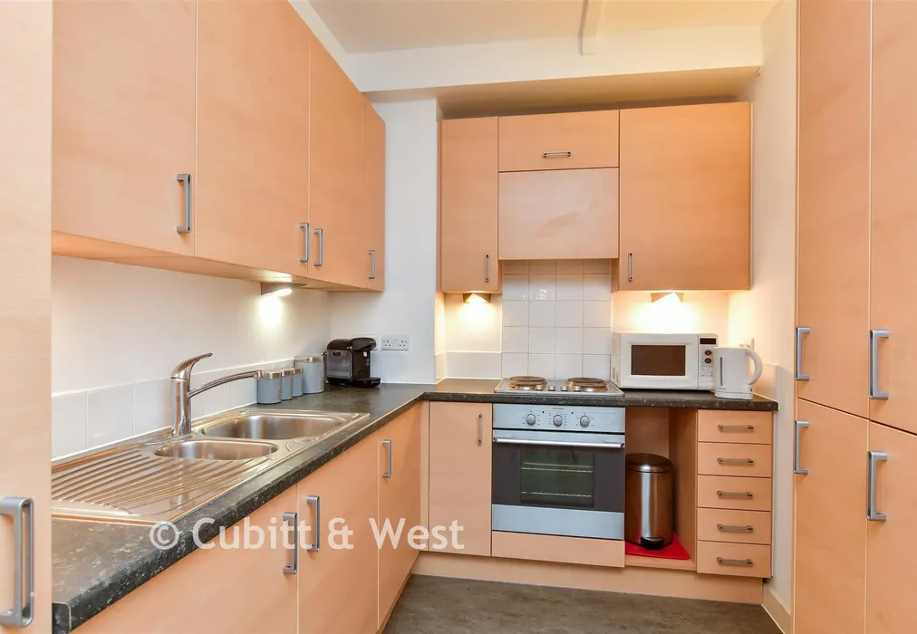 Lounge/ Kitchen/ Diner - New England Street, Brighton, East Sussex - Wards of Kent