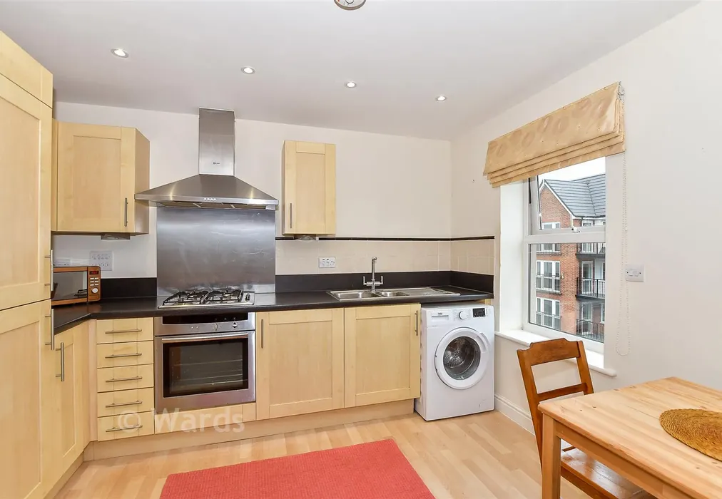 Kitchen/ Lounge - Annison Street, Tonbridge, Kent - Wards of Kent