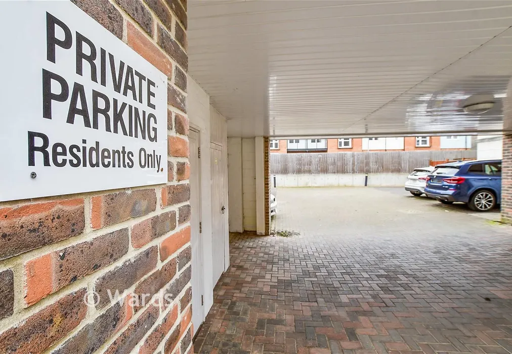 Driveway/Parking :: - Annison Street, Tonbridge, Kent - Wards of Kent