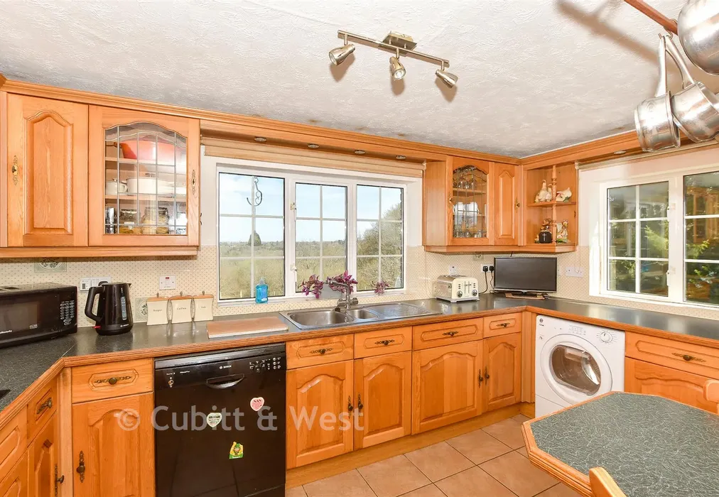 Kitchen - Saint Hill Road, East Grinstead, West Sussex - Wards of Kent
