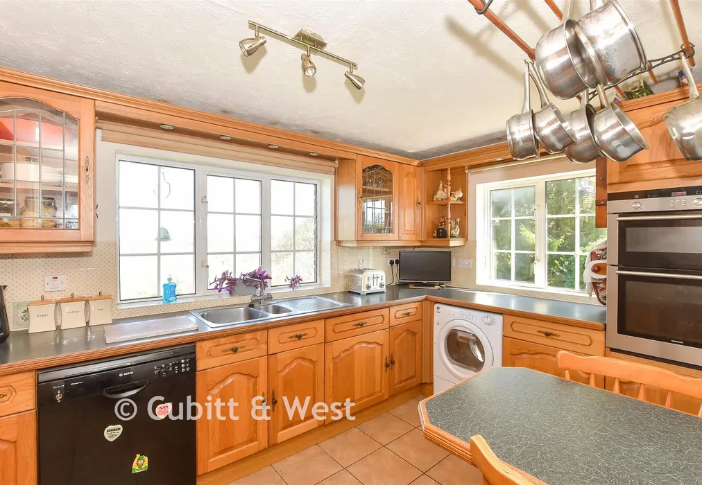 Kitchen - Saint Hill Road, East Grinstead, West Sussex - Wards of Kent