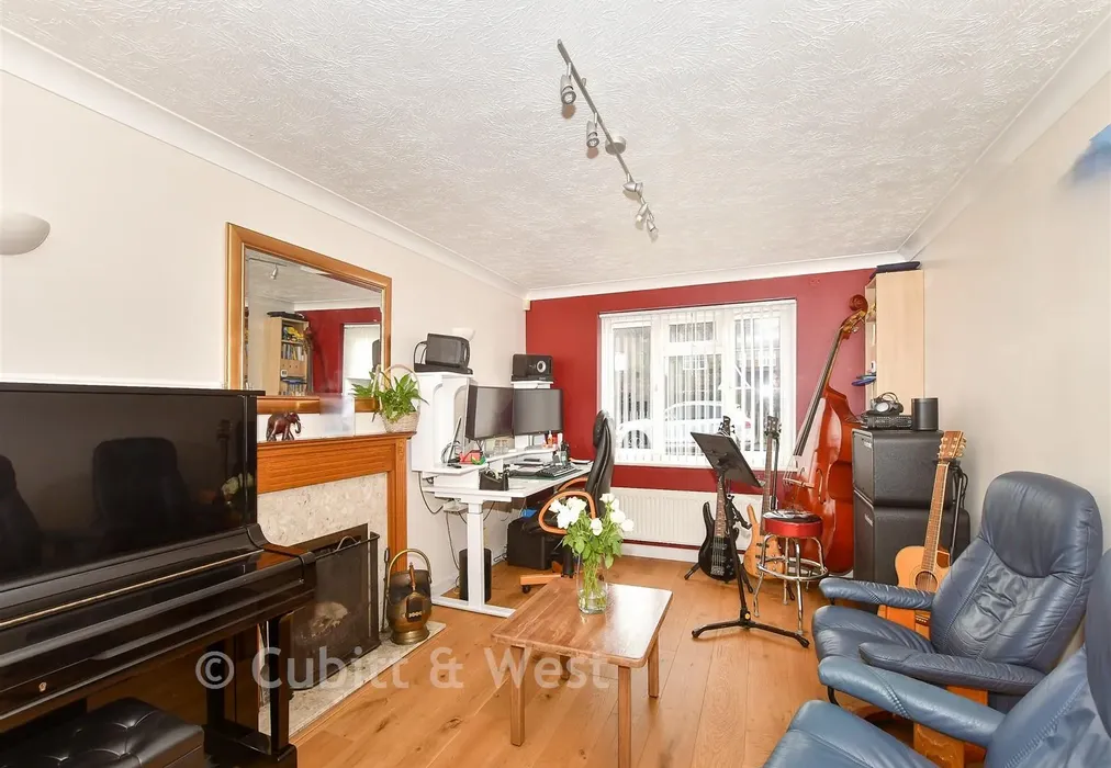 Lounge. - Sayers Common, Hassocks, West Sussex - Wards of Kent