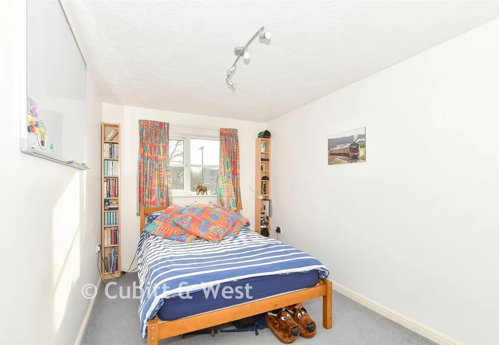 Bedroom 3 - Sayers Common, Hassocks, West Sussex - Wards of Kent