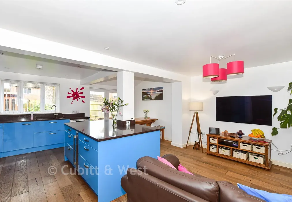 Kitchen/Dining Room - Sayers Common, Hassocks, West Sussex - Wards of Kent