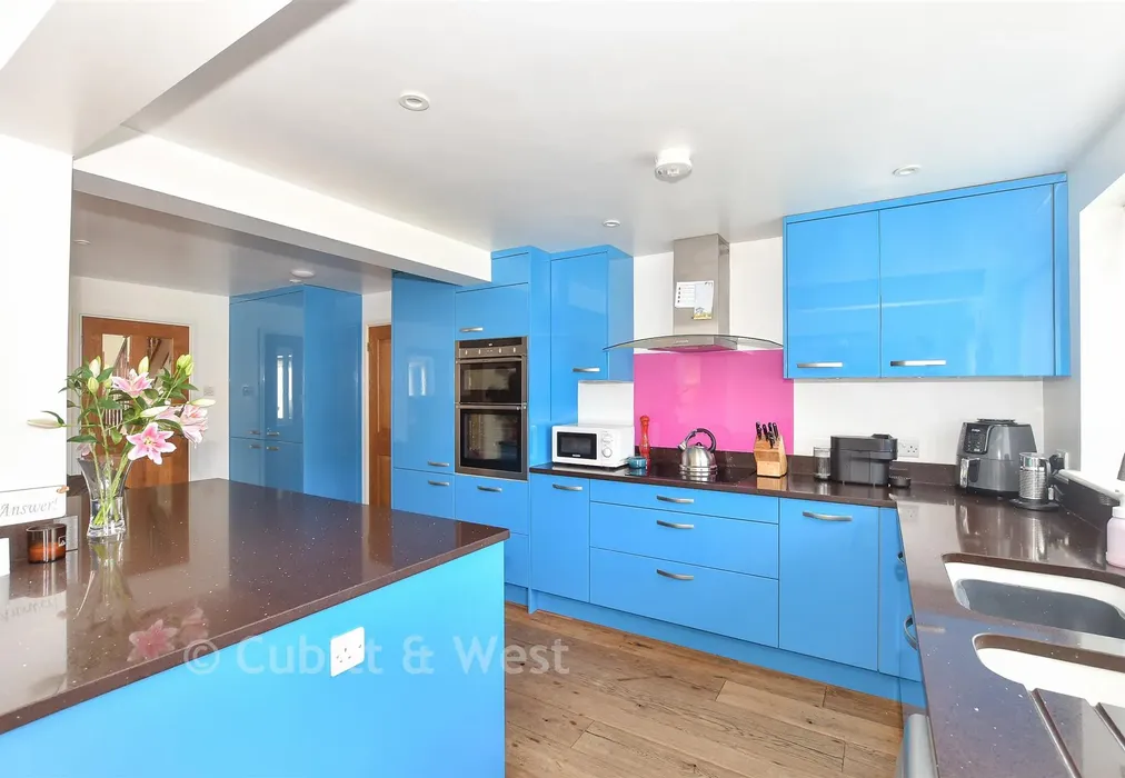 Kitchen/Dining Room - Sayers Common, Hassocks, West Sussex - Wards of Kent