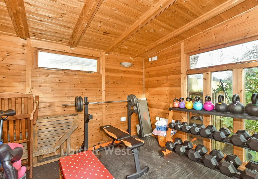 Workshop/Outbuildings - Sayers Common, Hassocks, West Sussex - Wards of Kent