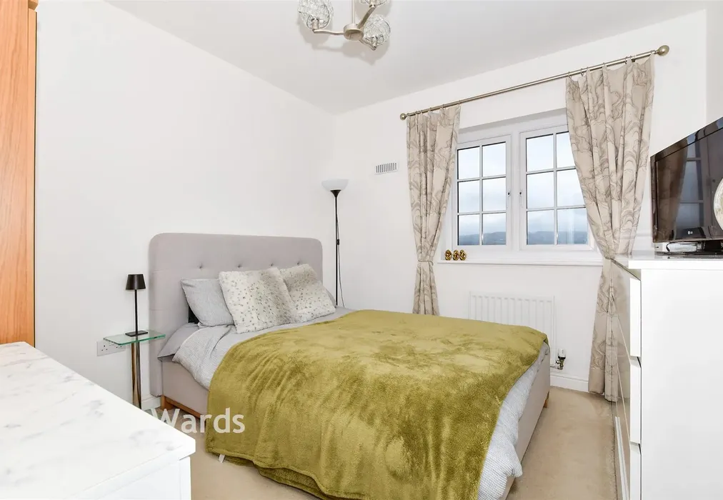 Bedroom 2 - Thomas Road, Aylesford, Kent - Wards of Kent