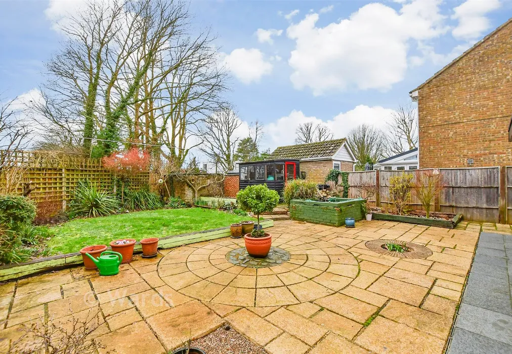 Rear Garden - Laurel Grove, Kingswood, Maidstone, Kent - Wards of Kent