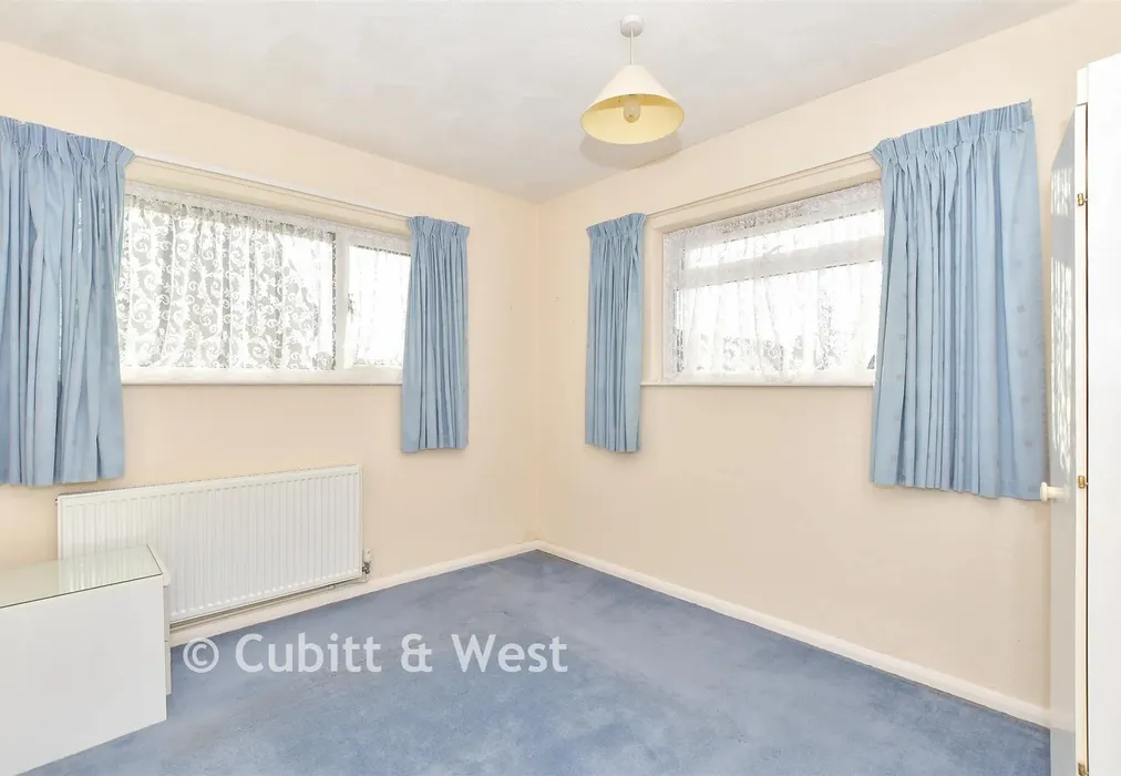 Bedroom 2 - Birch Tree Drive, Emsworth, Hampshire - Wards of Kent