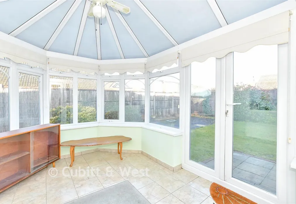 Conservatory - Birch Tree Drive, Emsworth, Hampshire - Wards of Kent