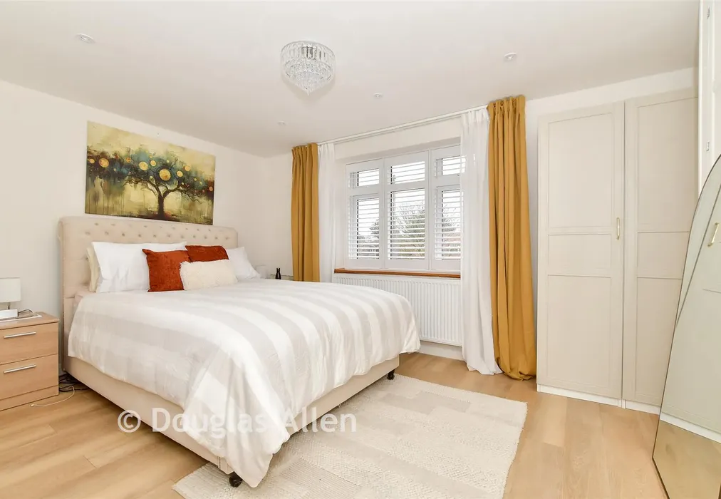Bedroom 1 - Walton Road, Romford, Essex - Wards of Kent