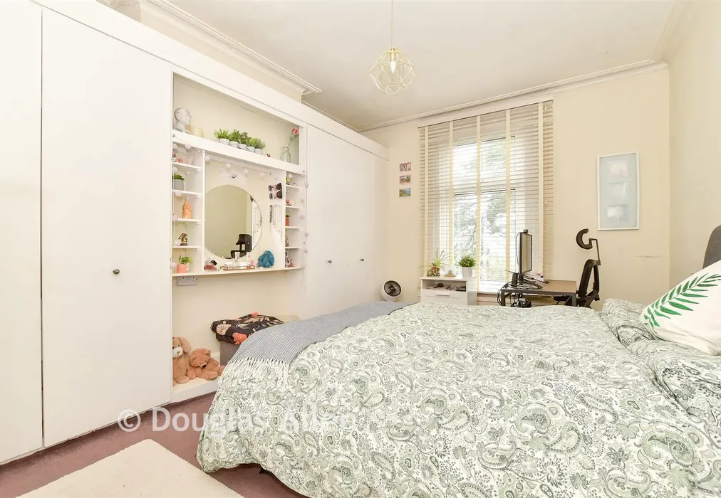 Bedroom 3 - Empress Avenue, Woodford Green, Essex - Wards of Kent