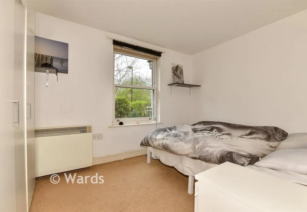 Bedroom 3 - Bingley Court, Canterbury, Kent - Wards of Kent
