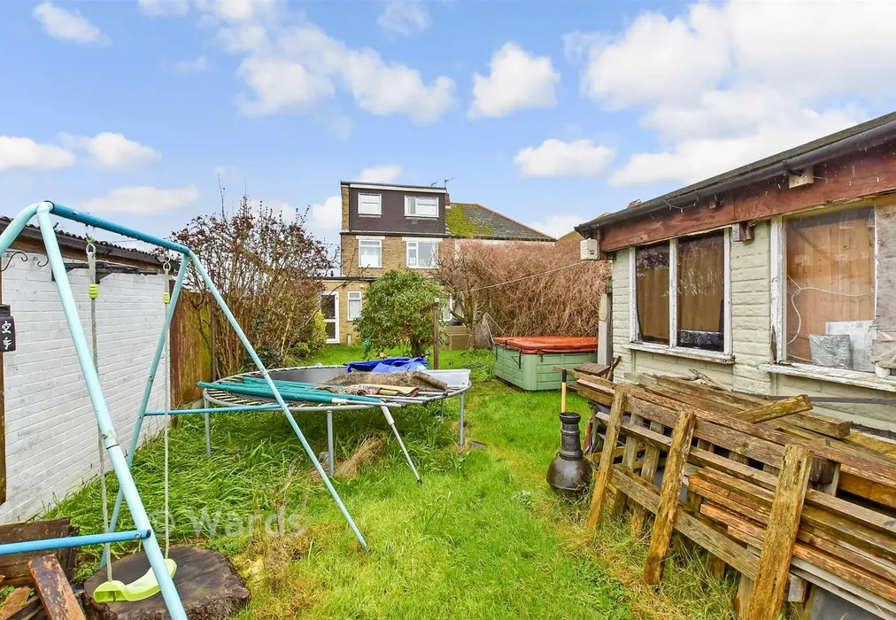 Rear Garden - Park Avenue, Birchington, Kent - Wards of Kent