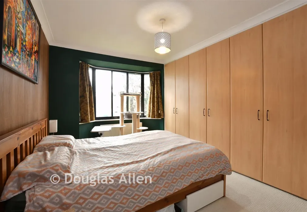 Bedroom 1 - Forest Court, Wanstead, London - Wards of Kent