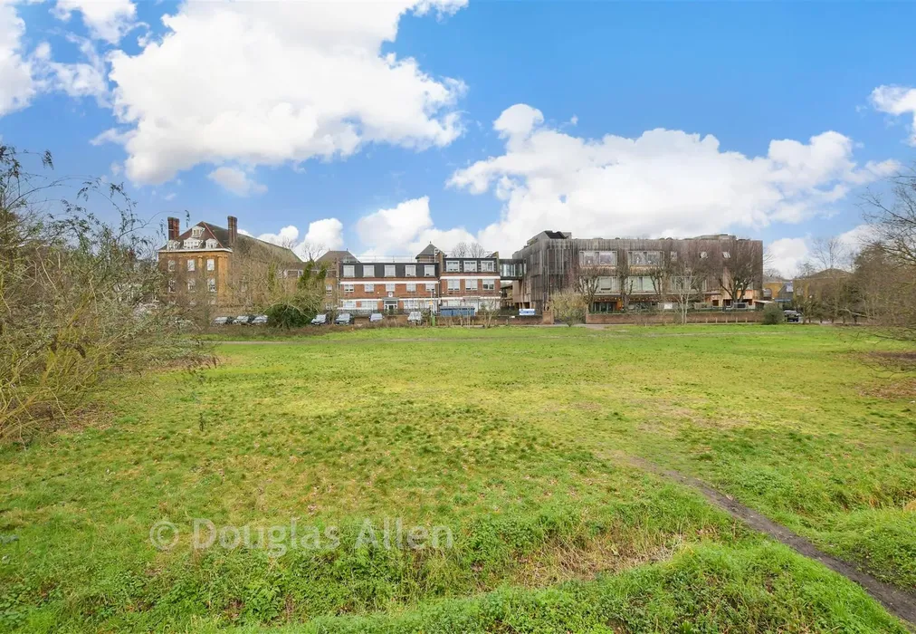 Views To Front - Forest Court, Wanstead, London - Wards of Kent