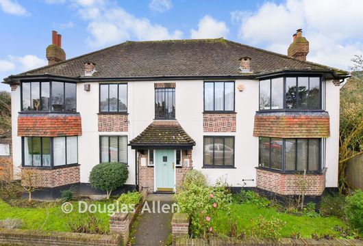 Forest Court, Wanstead, London - Wards of Kent