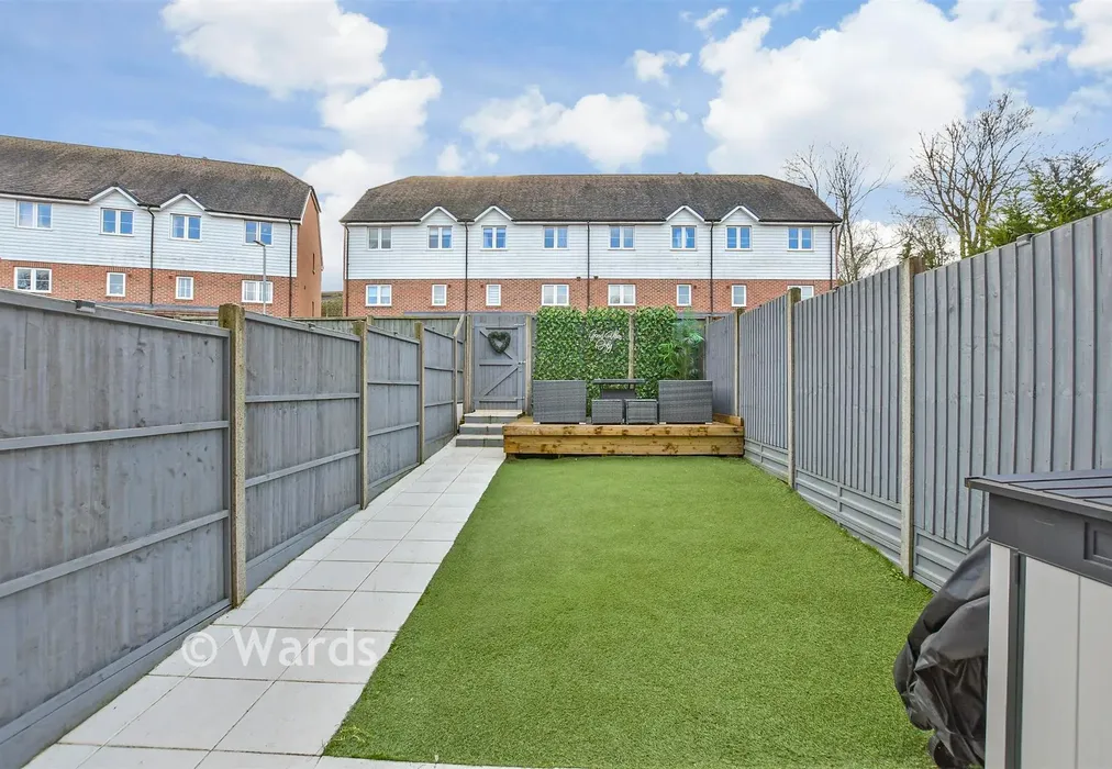 Rear Garden - Tovil Green Lane, Maidstone, Kent - Wards of Kent