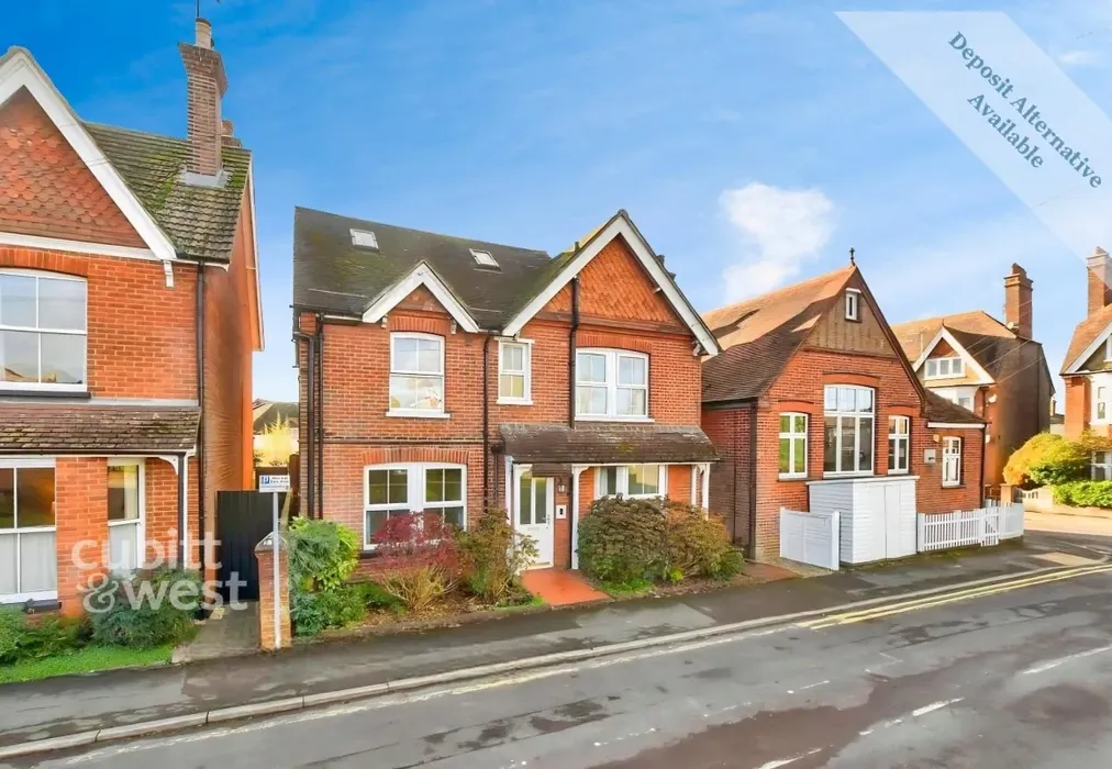 front - Victoria Road Cranleigh GU6 - Wards of Kent