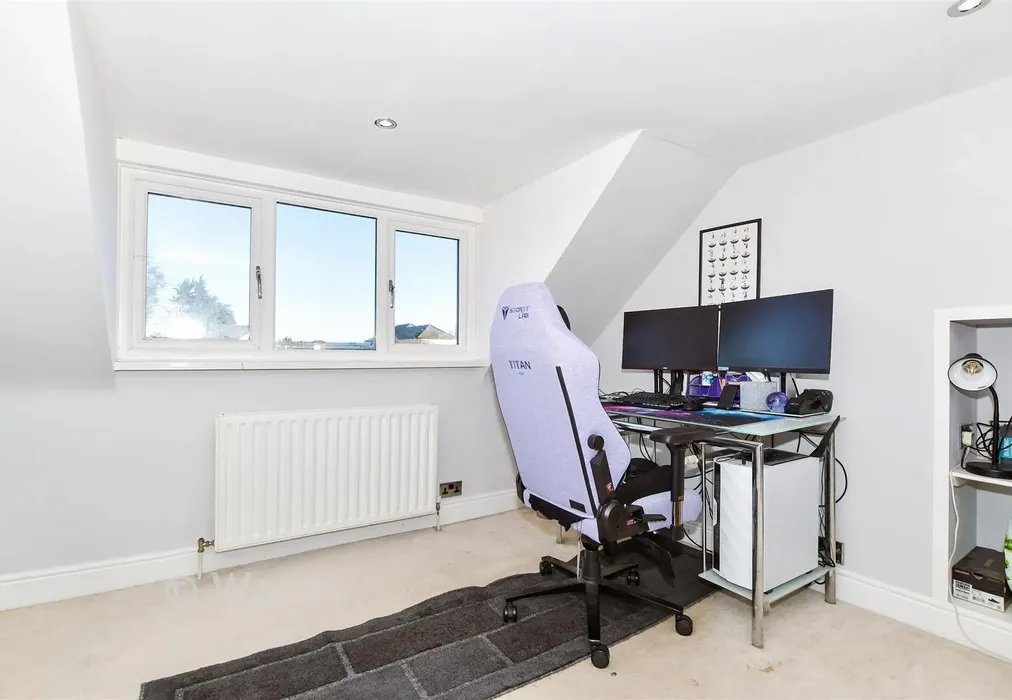 Bedroom 3 - Portland Place, Snodland, Kent - Wards of Kent