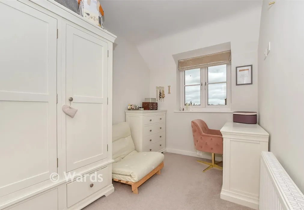 Bedroom 3 - Old School Place, Headcorn, Kent - Wards of Kent