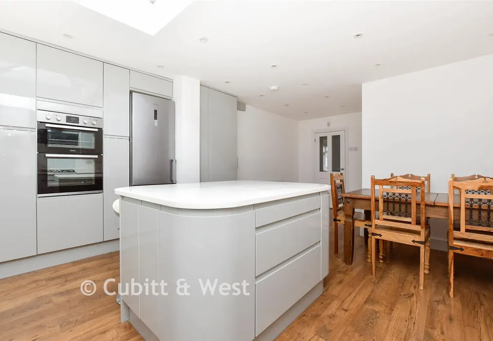 Kitchen/Breakfast Room - Hindhead Way, Wallington, Surrey - Wards of Kent
