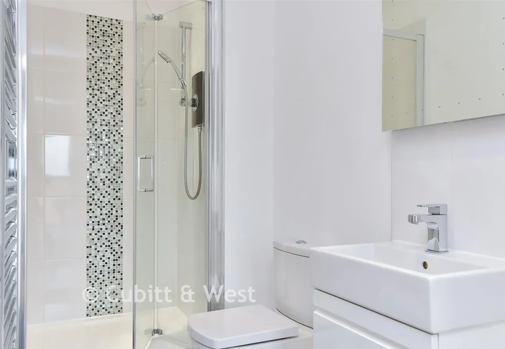 En-Suite Shower Room - The Causeway, Goring-By-Sea, Worthing, West Sussex - Wards of Kent