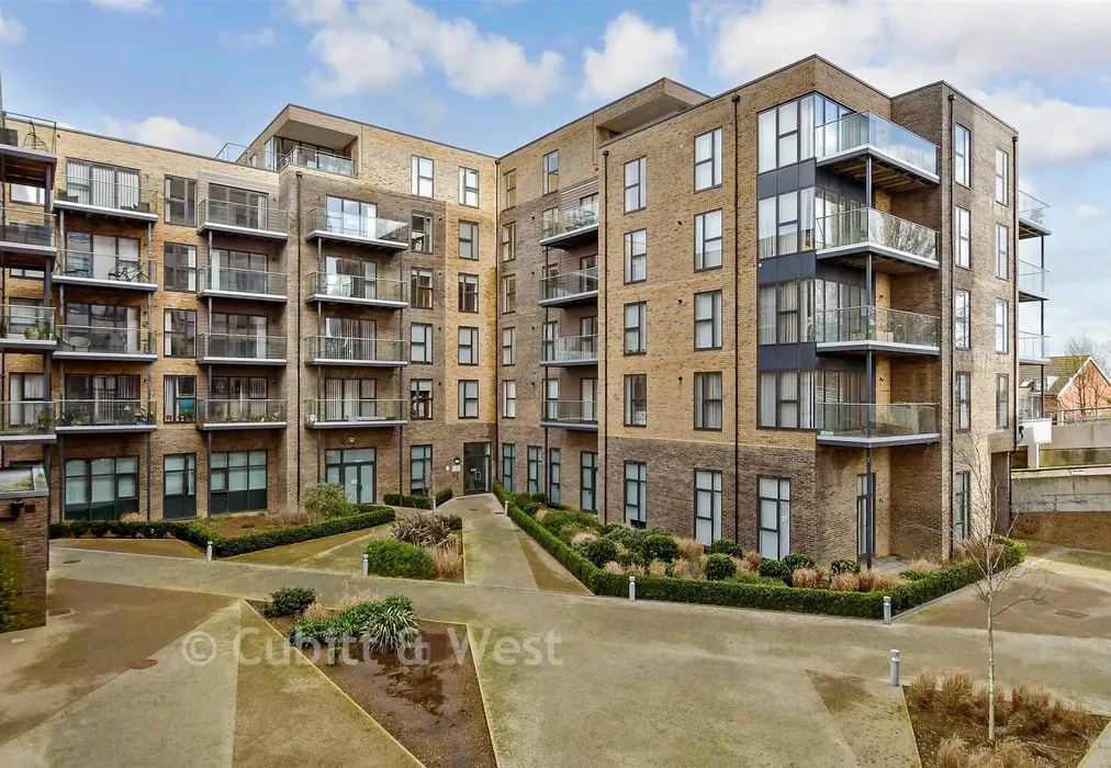 External (Brochure) - The Causeway, Goring-By-Sea, Worthing, West Sussex - Wards of Kent