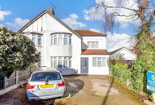 Clayhall Avenue, Clayhall, Ilford, Essex - Wards of Kent