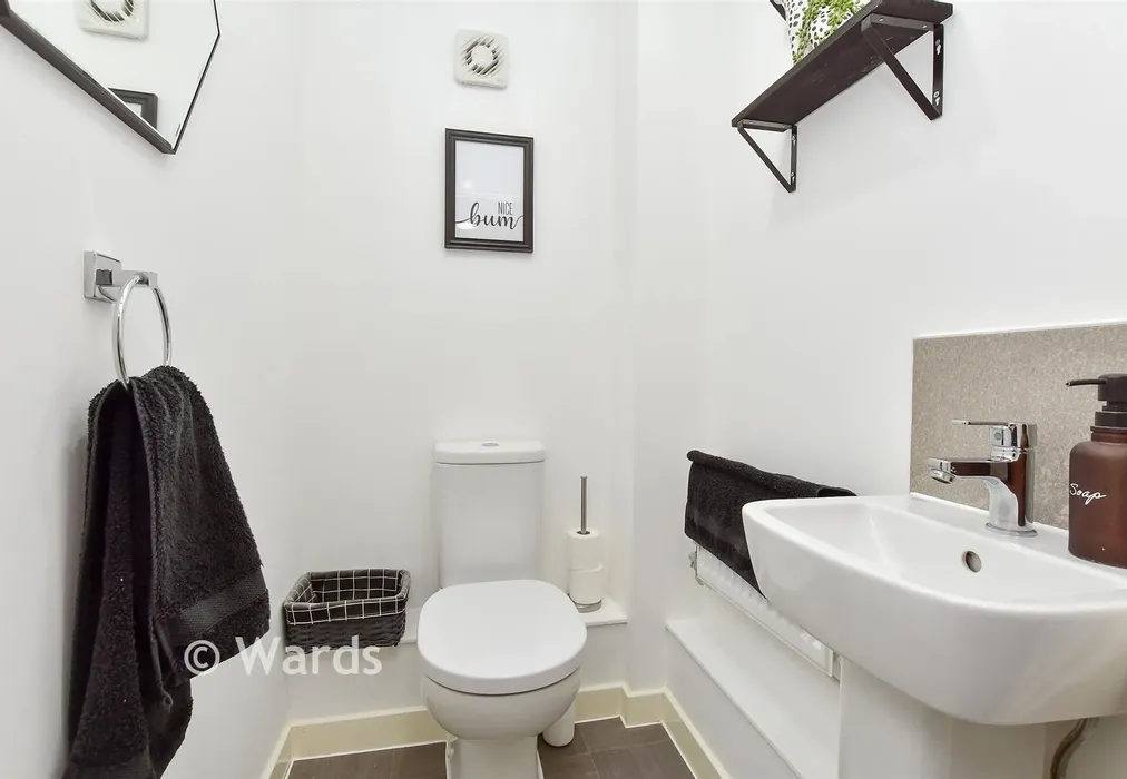 Cloakroom - Hop Garden Crescent, Newington, Kent - Wards of Kent