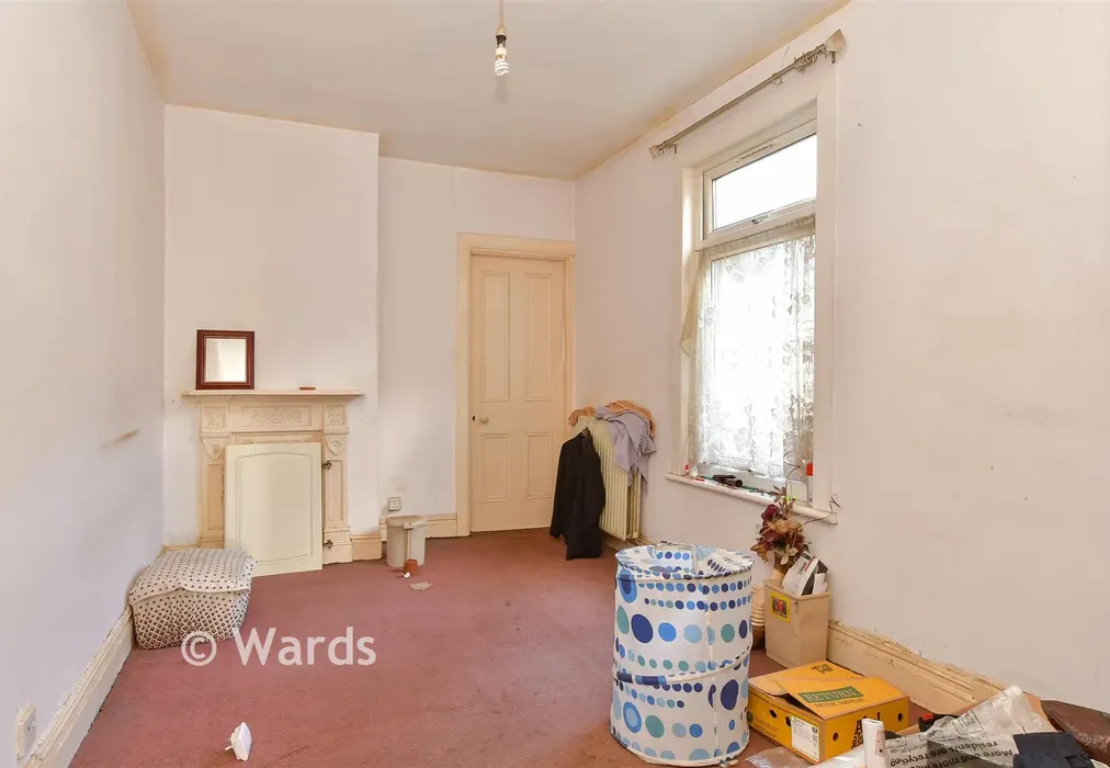 Bedroom 2 - Luton Road, Chatham, Kent - Wards of Kent