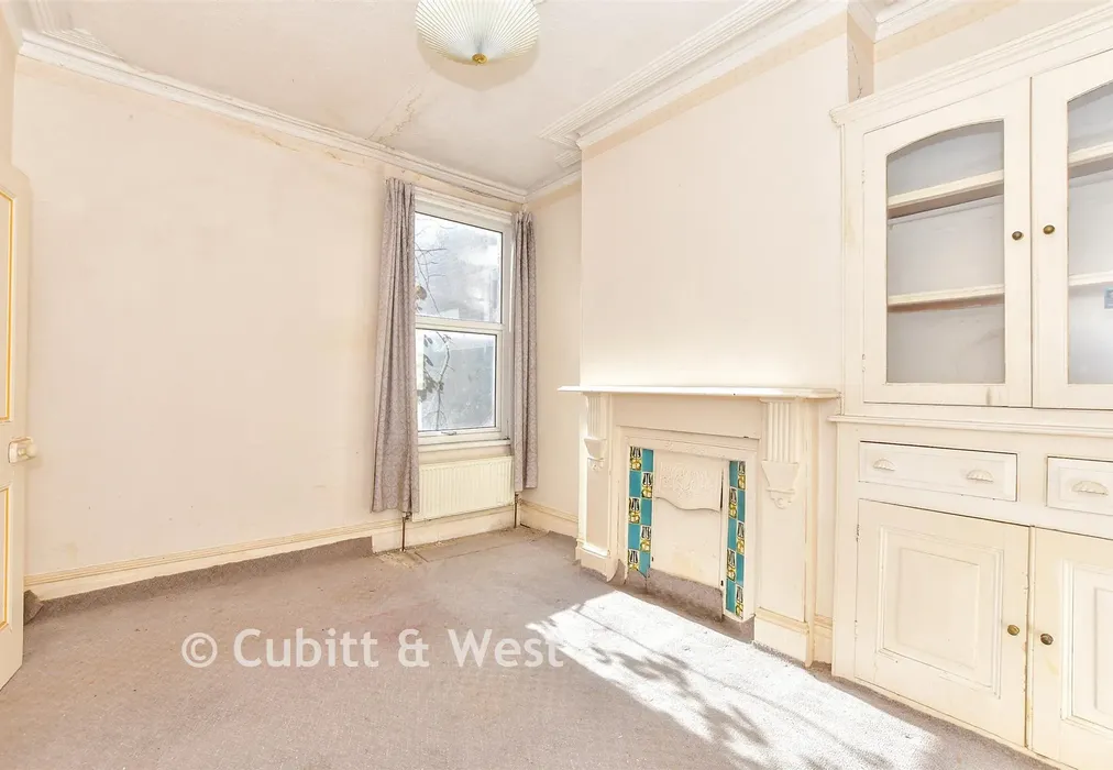 Bedroom 2 - Oriel Road, North End, Portsmouth, Hampshire - Wards of Kent
