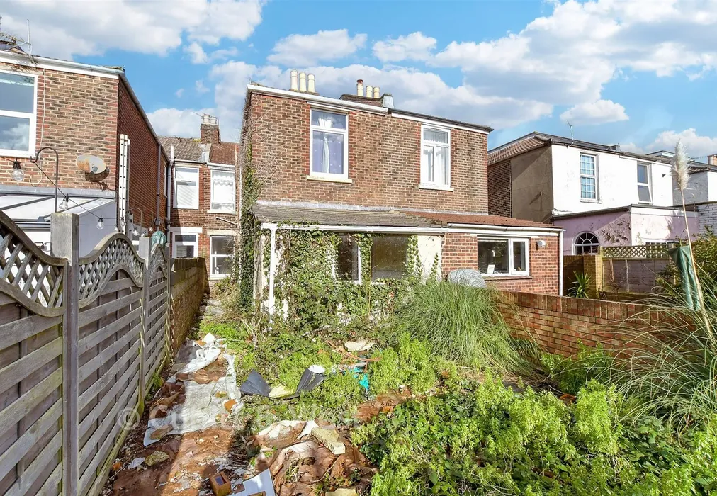 Rear Garden - Oriel Road, North End, Portsmouth, Hampshire - Wards of Kent