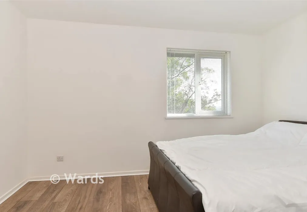 Bedroom 1 - Harvel Avenue, Strood, Rochester, Kent - Wards of Kent