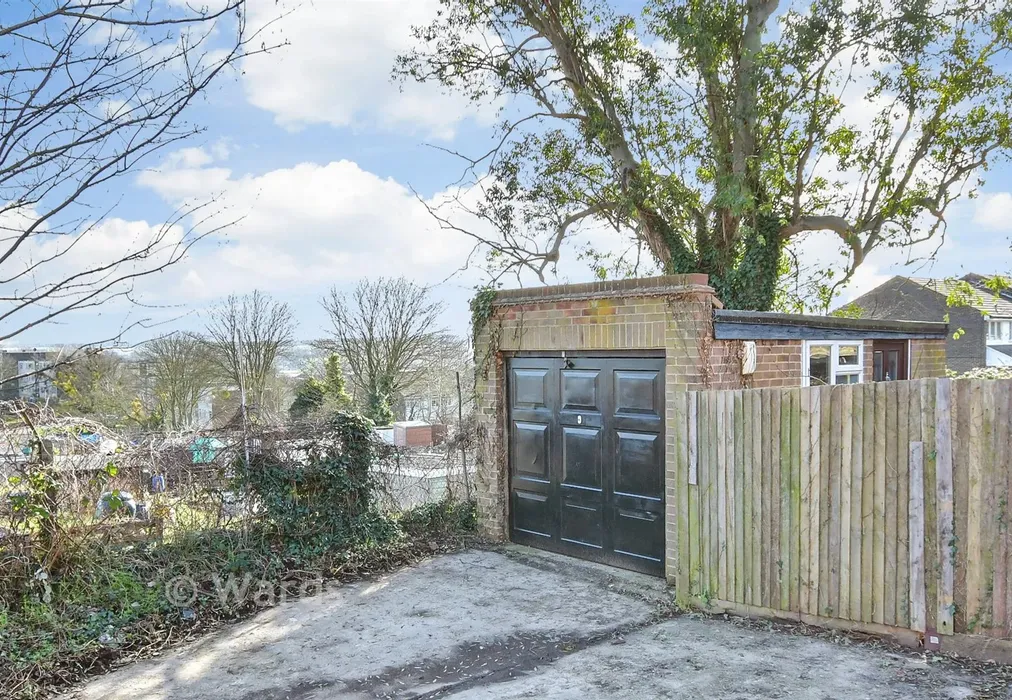 Garage - Harvel Avenue, Strood, Rochester, Kent - Wards of Kent