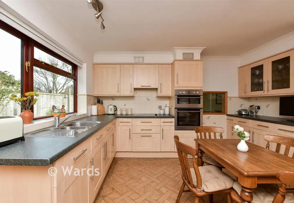 Kitchen - Northdown Park Road, Margate, Kent - Wards of Kent