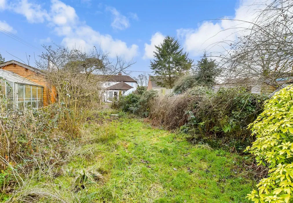 Rear Garden - The Street, Molash, Canterbury, Kent - Wards of Kent