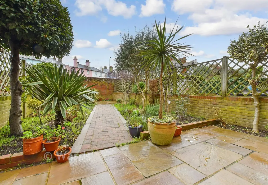 Rear Garden - Cavalry Court, Deal, Kent - Wards of Kent